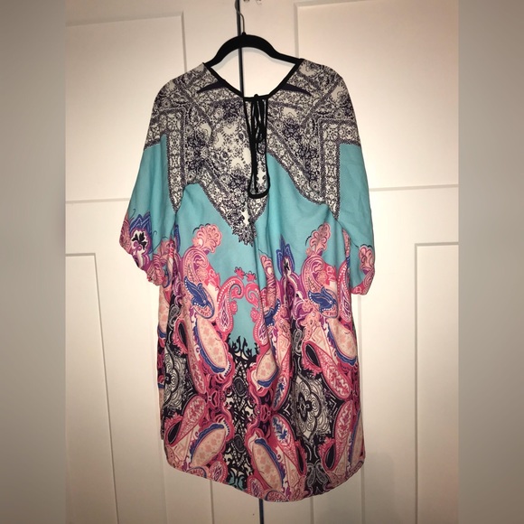 Beautiful multi color shift dress - Picture 3 of 3